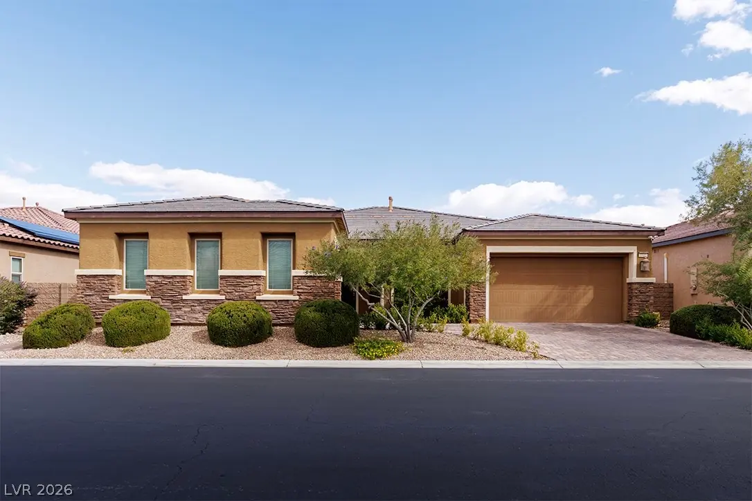 7722 Rainbow Rising Street, Las Vegas, NV 89113