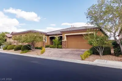 7722 Rainbow Rising Street, Las Vegas, NV 89113 
