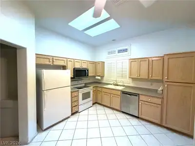 10709 Dover Creek Avenue, Las Vegas, NV 89134 Kitchen