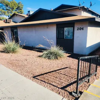 204 North BRUCE Street D, Las Vegas, NV 89101 Front of Structure