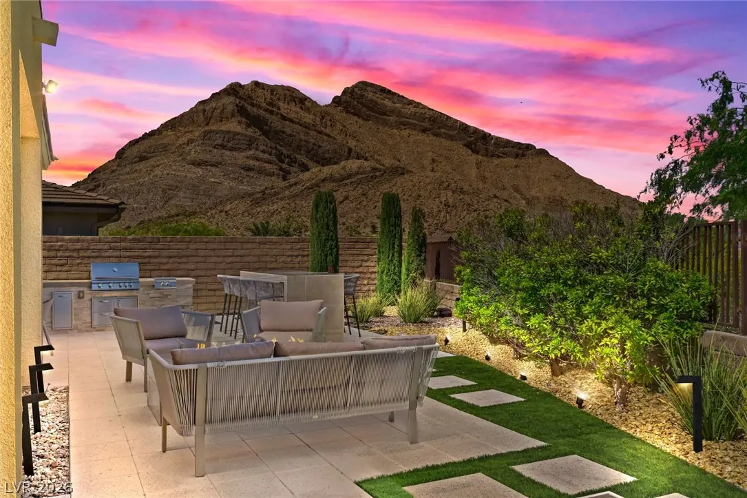 3060 Full Lotus Drive, Las Vegas, NV 89138