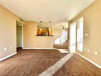 5710 East Tropicana Avenue 2232, Las Vegas, NV 89122 Living Room