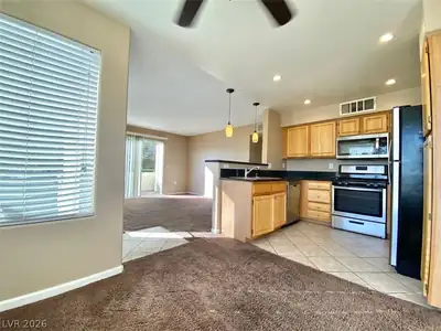 5710 East Tropicana Avenue 2232, Las Vegas, NV 89122 Kitchen