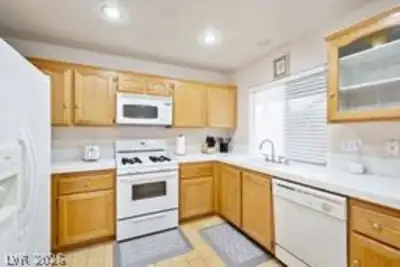 3309 Barnstaple Court, Las Vegas, NV 89129 Kitchen