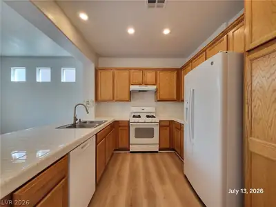 6142 Novelty Street, Las Vegas, NV 89148 Kitchen
