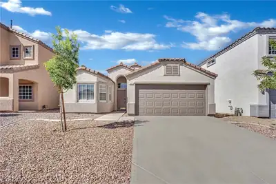 1421 Morning Crescent Street, Henderson