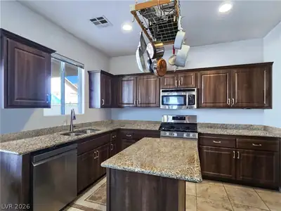 3948 Fragrant Jasmine Avenue, North Las Vegas, NV 89081 Kitchen
