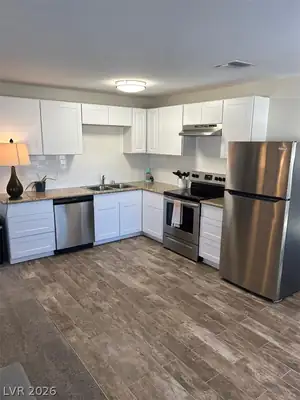 1480 Dorothy Avenue 4, Las Vegas, NV 89119 Kitchen