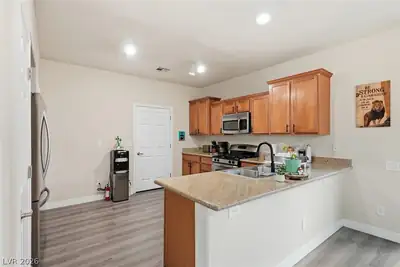 9017 Castledowns Street, Las Vegas, NV 89148 Kitchen