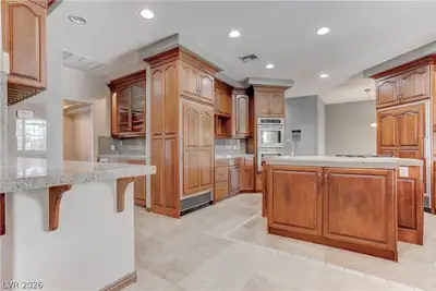 3170 Appleblossom Circle, Las Vegas, NV 89117 Kitchen