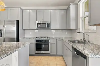 8063 Rams Collide Street, Las Vegas, NV 89166 Kitchen