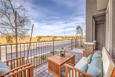 916 Black Heron Street, Henderson, NV 89011 Patio