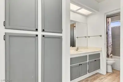 505 Sheffield Drive, Henderson, NV 89014 Primary Bathroom