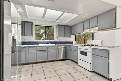 505 Sheffield Drive, Henderson, NV 89014 Kitchen
