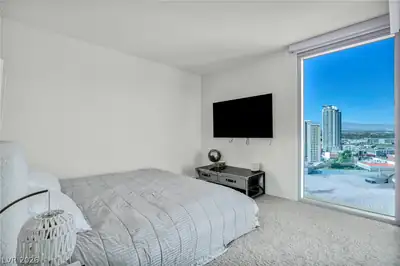 322 Karen Avenue 2007, Las Vegas, NV 89109 Bedroom