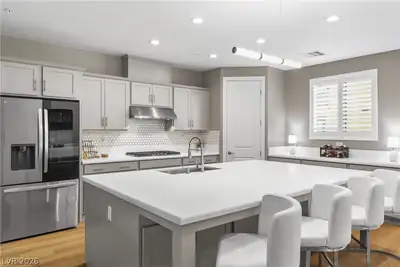 41 Via Verso Lago, Henderson, NV 89011 Kitchen