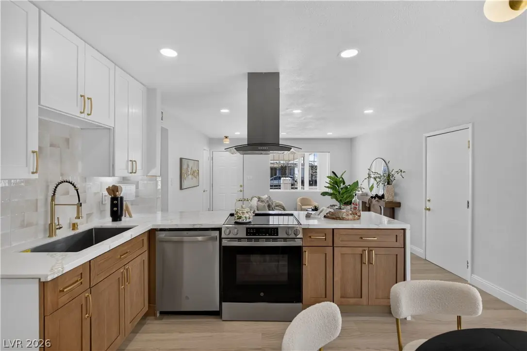 708 Van Ert Avenue, North Las Vegas, NV 89030