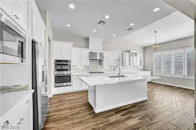 449 Paso De Montana Street, Las Vegas, NV 89138 Kitchen