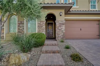 449 Paso De Montana Street, Las Vegas, NV 89138 Entry