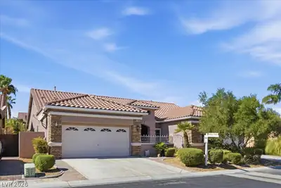 7233 Silver Valley Street, Las Vegas, NV 89149 Front of Structure