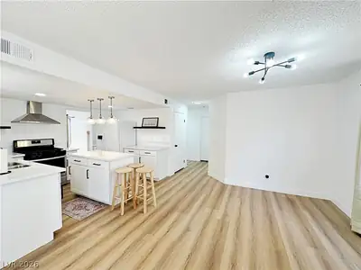 7040 Encore Way, Las Vegas, NV 89119 Dining Area