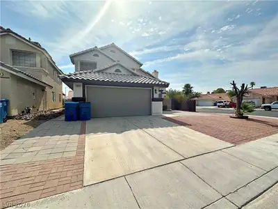 7040 Encore Way, Las Vegas, NV 89119 Front of Structure