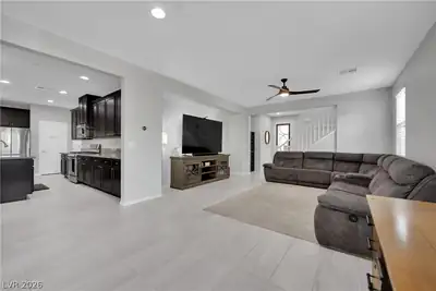 2504 Sable Ridge, Henderson, NV 89044 Living Room