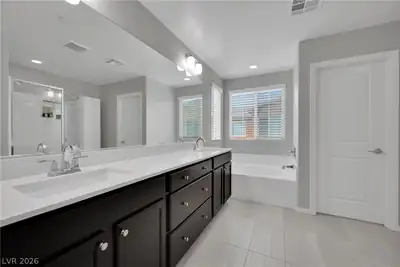 2504 Sable Ridge, Henderson, NV 89044 Primary Bathroom