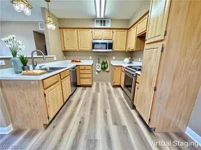 5710 East Tropicana Avenue 2143, Las Vegas, NV 89122 