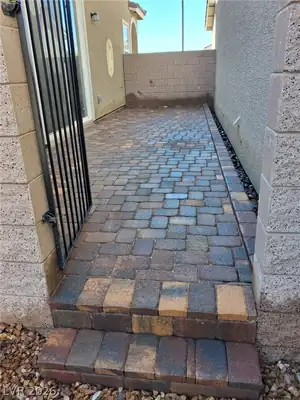 2490 Bellinzona Place, Henderson, NV 89044 Yard