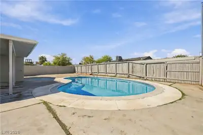 1217 Vaughn Street, Las Vegas, NV 89101 Pool