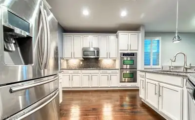 11216 Hedgemont Avenue, Las Vegas, NV 89138 Kitchen