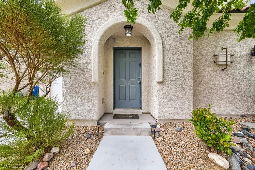 676 Haunts Walk Avenue, Las Vegas, NV 89178