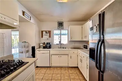4504 Exposition Avenue, Las Vegas, NV 89102 Kitchen