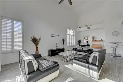 971 Temple View Drive, Las Vegas, NV 89110 Living Room