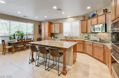 7020 Twin Forks Peak Street, Las Vegas, NV 89166 Kitchen