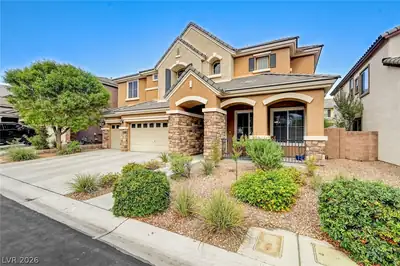 7020 Twin Forks Peak Street, Las Vegas, NV 89166 Front of Structure