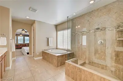 7020 Twin Forks Peak Street, Las Vegas, NV 89166 Primary Bathroom