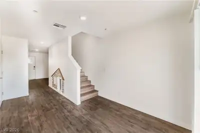 10083 Vibrant Moon Avenue, Las Vegas, NV 89129 
