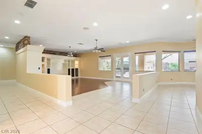 7285 Tara Avenue, Las Vegas, NV 89117 Living Room