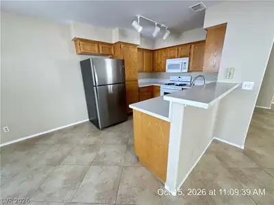 9404 Kayla Court, Las Vegas, NV 89134 Kitchen
