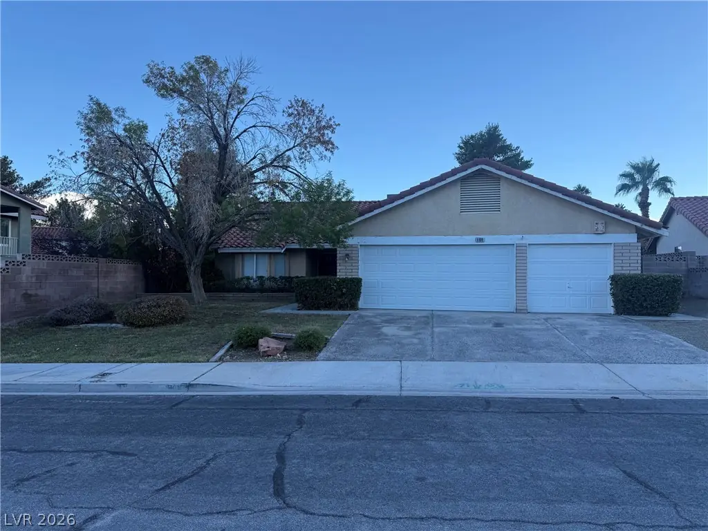 8909 Silvagni Drive, Las Vegas, NV 89117