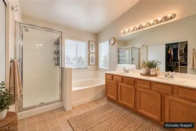 1818 Quartz Landing Avenue, Las Vegas, NV 89183 Primary Bathroom