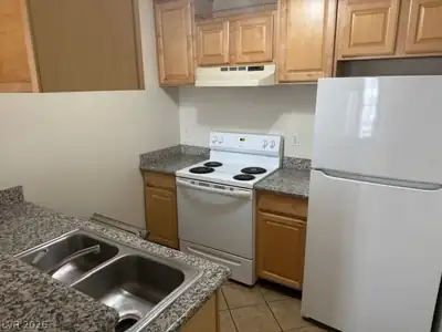 3632 Di Salvo Drive 51, Las Vegas, NV 89103 Kitchen