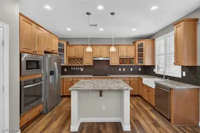 1230 Ivy Lee Crst, Mesquite, NV 89027 Kitchen