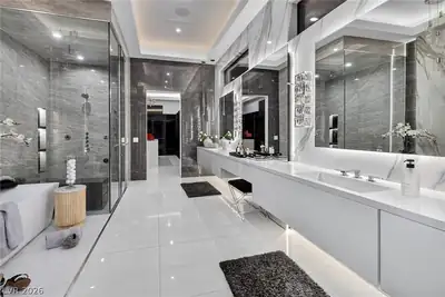 5 Sunset Strip, Henderson, NV 89012 Primary Bathroom