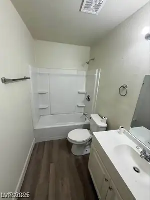 3505 Benson Lane, North Las Vegas, NV 89032 Bathroom