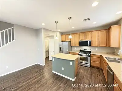 10414 Lilac Square Avenue, Las Vegas, NV 89166 Kitchen