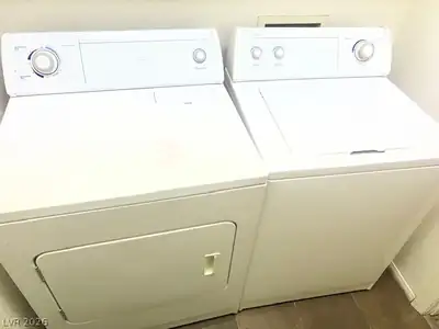 11058 Parete Court, Las Vegas, NV 89141 Laundry