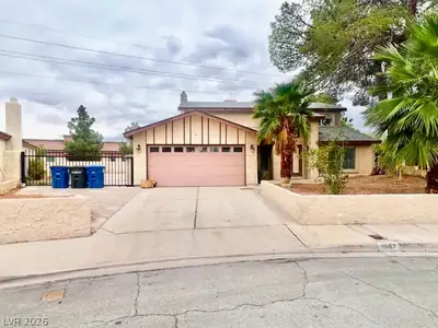 3662 Calmosa Street, Las Vegas